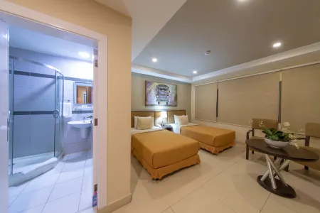 Frankie´s Hotel Отели рядом с достопримечательностью «+233 Jazz Bar & Grill»