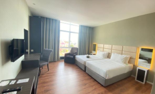 Stirling Suites Hotel & Serviced Apartment