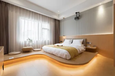 Four Seasons Apartment فنادق في 