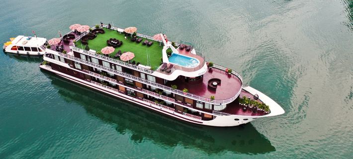 Dora Cruise Hotels in Tuan Chau