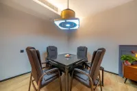 Xinman Yuejiang View Cinema Hotel (Yichang Wanda Branch)