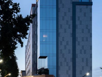 THE ELEMENTS HOTEL