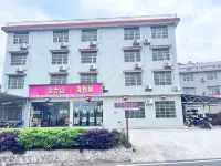 Haiyue Pavilion Hotels near Longquan Cave