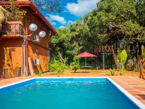 錫吉里亞叢林小屋度假村