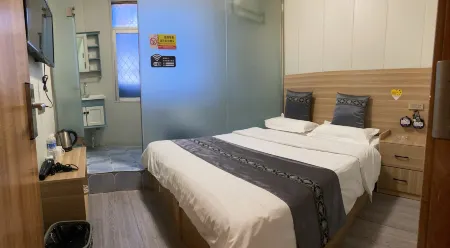 Qinyangman time Express Hotel Отели рядом с достопримечательностью «Langya Zhuangshi Songxueyi Memorial Hall»