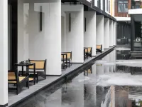 G Joyful Xige Hotel (Chengdu Kuanzhai Alley People's Park) Hotels near Qintai Road