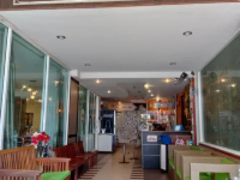 皮姆瑪恩海灘飯店 卡曼島附近的飯店