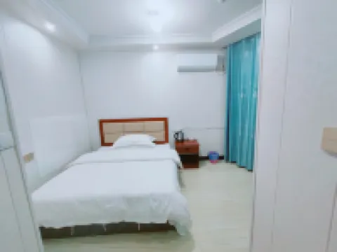 Fanjingshan Dingdang Homestay (Yunshe Scenic Area)