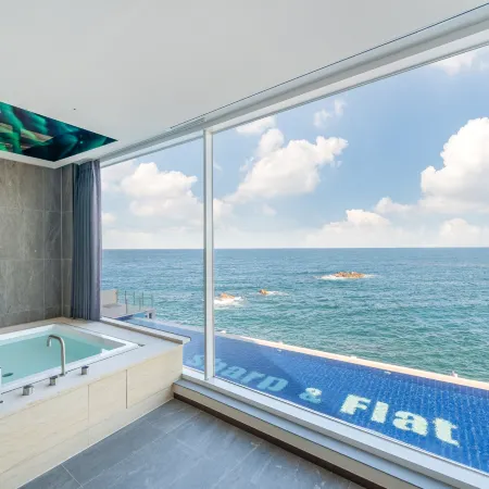 Shop&Flat Hotel