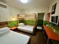 Gulou Holiday Inn - غرفة مطلة على الجبل