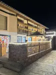 Longnanxi Lane to Homestay Отели рядом с достопримечательностью «Маленький город»
