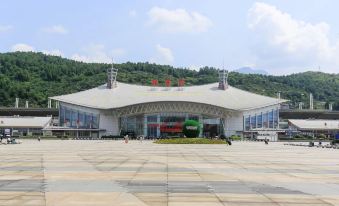 Weimei Fashion Inn (Zhangjiajie Station Tianmenshan Cableway)