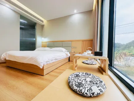 Tiantangzhai Nanting Yueshe Homestay (Tiantangzhai Scenic Area) Отели рядом с достопримечательностью «Baima Canyon»