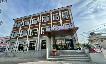 buerjin ronghe wenchuang hotel