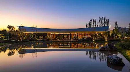 QINGLIANGBAY Отели рядом с достопримечательностью «Yunzhonghe Hot Spring Tourist Resort»