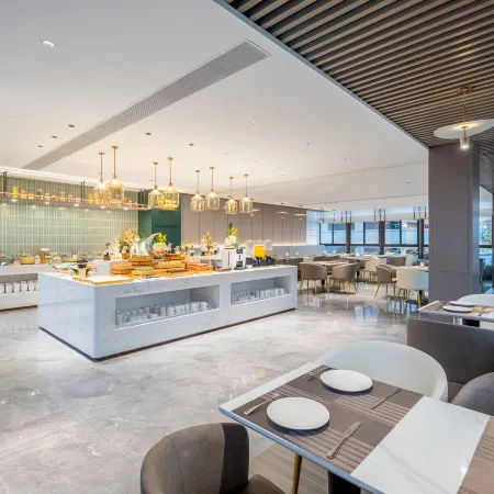 Lanting Hotel (Dongfang High-Speed Railway Station Wanda Plaza Store)