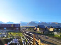 哈巴河界河左岸民宿 喀納斯景區白哈巴旅遊觀光馬隊附近的飯店