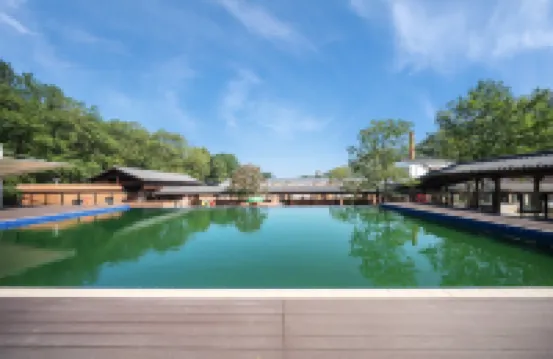 Chizhou Red Monograph Resort Hotel (Jiuhua Tianchi)