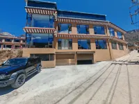 Zagana Wuying Mountain Residence · Shixia East Window Homestay