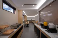 千璽飯店（上海世博園成山路地鐵站店）