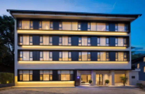 Dusk Mountains Reflecting Snow · Private Hot Spring Villa (Emei Mountain Scenic Area Branch) Hôtels à proximité de : Wannian Temple