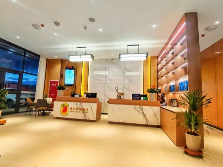 Super 8 Hotel（G216 Store, Gaize County, Ngari Prefecture）