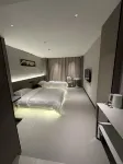 Elong Deluxe Hotel (Xuzhou Jiawang Wuyue Square)
