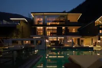 Hailuogou Milu Soooan Snowview Luxury Hot Spring Homestay