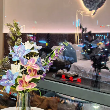 Dongmin Apartment (Maoming High-Speed Railway Station)