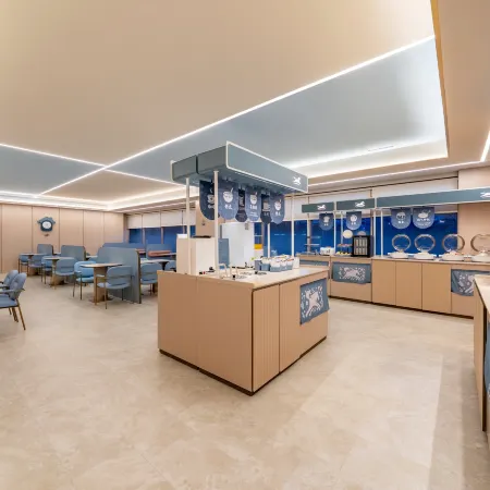 Hanting Hotel Xinyuan Swan Lake Отели в г. Синьюань