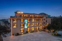 Lushan Cha'an Homestay (Sandiequan Waterfall Branch, East Gate of Lushan Mountain Scenic Area)