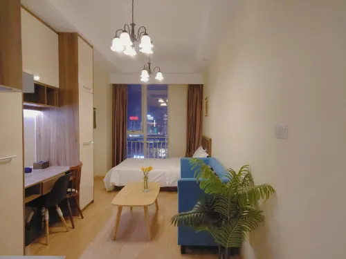 Yangzhou Xianyun Light Luxury Homestay