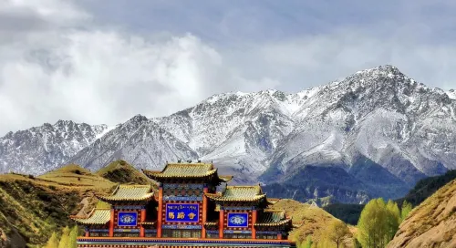 Ma Ti Temple Wolong Villa Hotels in Sunan Yugur Autonomous County