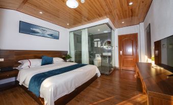 Tuojiang Yinxiang River-view Inn