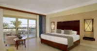 Coral Sea Holiday Resort and Aqua Park