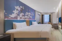 白玉蘭飯店(南京奧體中心河西金鷹店) 南京青奧中心-雙塔樓附近的飯店