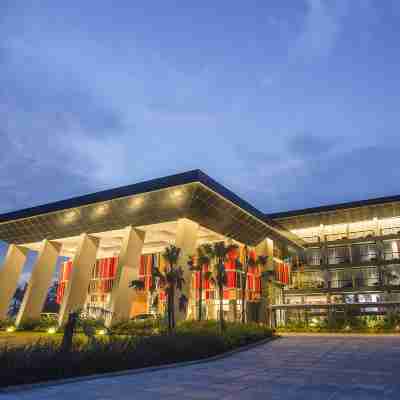 Swiss-Belresort Belitung Hotel Exterior
