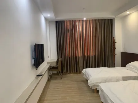 Taishan Hongfa Inn Отели рядом с достопримечательностью «Southeast Asian Folklore Garden of Overseas Chinese»