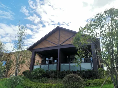 Yichun Chandu Guest House Отели в г. Ичунь