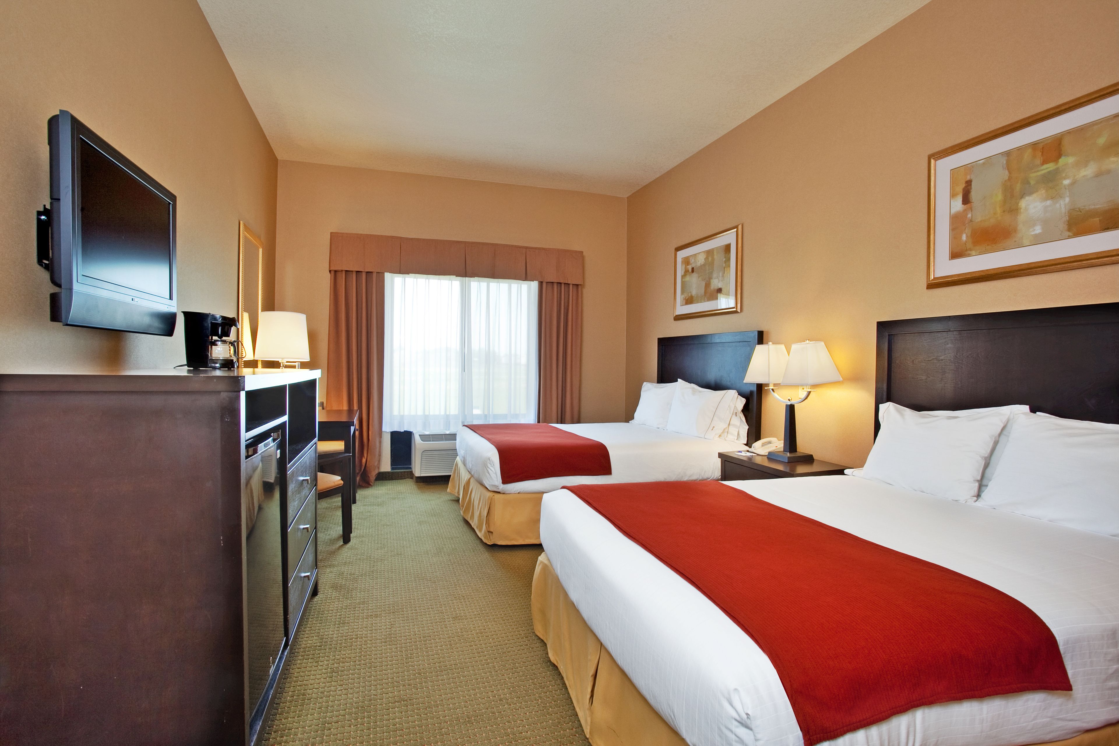 Holiday Inn Express Hotel and Suites Goodland