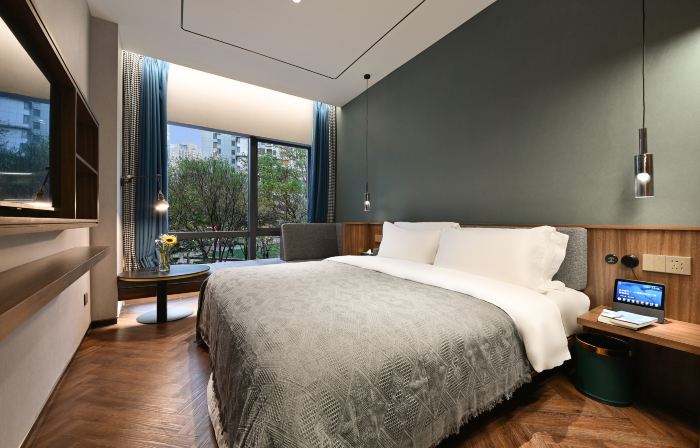 Color and Light Hotel Beijing Guomao CBD