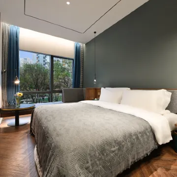 Color and Light Hotel Beijing Guomao CBD Hotels near Guomao Station