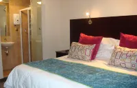 Signal Hill Lodge Hotels in 