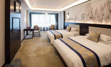 Longshan Hotel - Housity