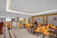 โรงแรมวิเอนนา สาขา ซิงฮวา พิพิธภัณฑ์และบ้านเดิมเจิ้งปั้นเฉียว - พร้อมอาหารเช้า