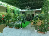 Pland Xinya Eco Business Hotel Hotels near Hanging Temple