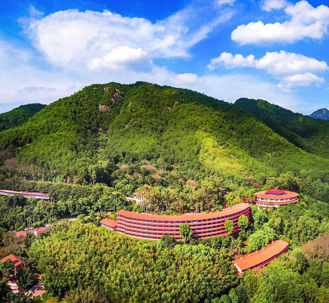 <h1>Homestays Near Xincheng Football Stadium・Best Guest house</h1>