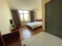 Lighthouse Victoria Inn