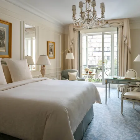 Four Seasons Hotel George V Paris