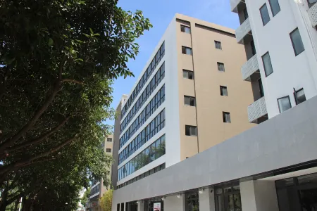 Huaren Yiju Smart Hotel (Lottonian Medical Care Cultural Village) Отели рядом с достопримечательностью «Xiamen University - Jiahe College»